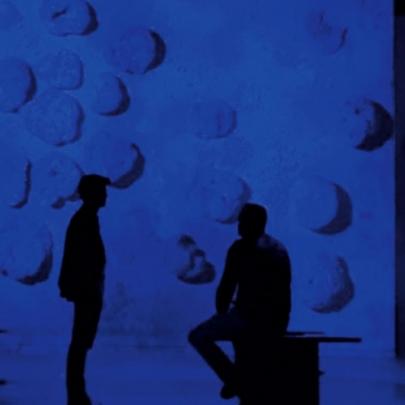 Yves Klein in the spotlight at the Atelier des Lumières